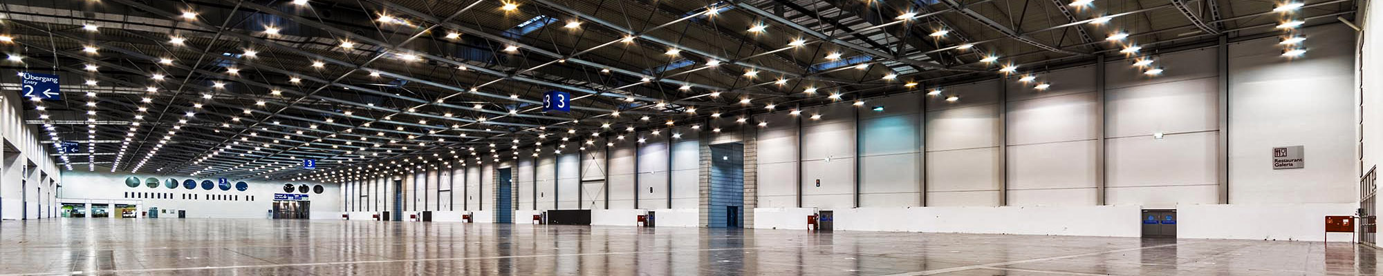 EURO DEFENCE EXPO: 
		Messebauer
	